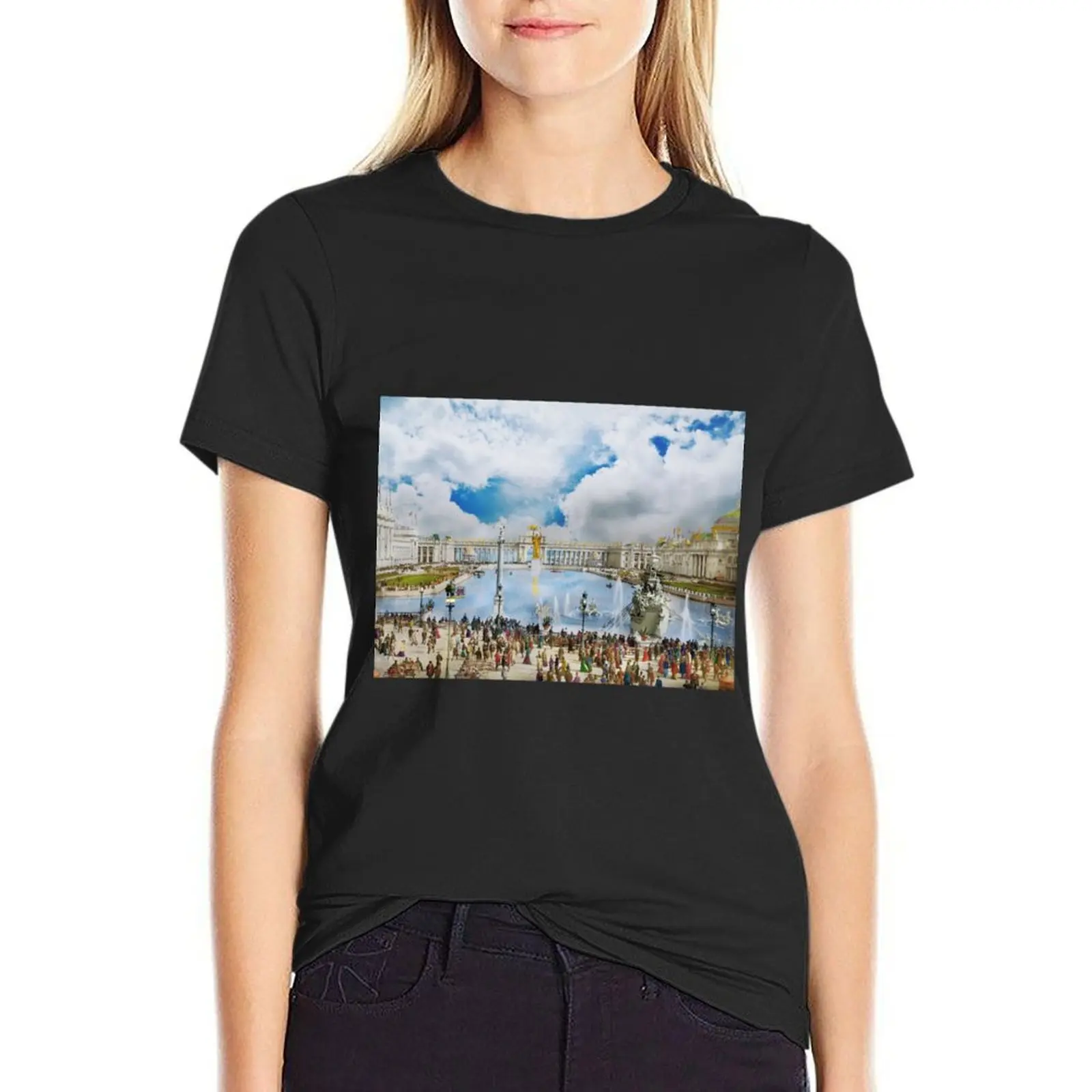 

City - Chicago, IL - Fair - The court of honor 1893 T-Shirt sweat shirts graphic tees Short sleeve tee Women's clothing