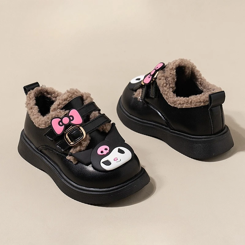 

Kuromi Anime Kawaii Sanrio Ins, модная кожаная обувь, зимние милые флисовые спортивные теплые хлопковые тапочки с героями мультфильмов, подарки