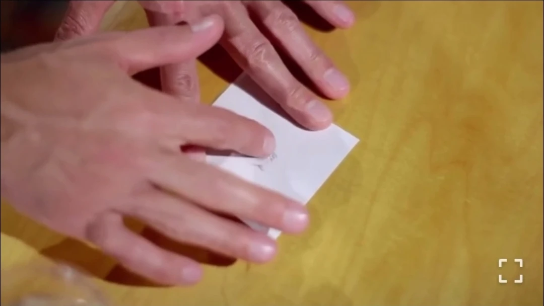 Impression Vanish by Peter Boie Close Up Magic Tricks Magia Magie Magicians Props Illusions Gimmicks