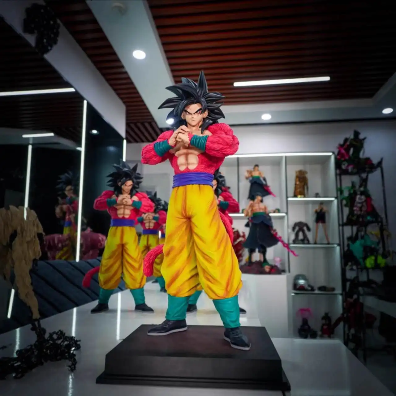 

JT Studio Dragon Ball Handmade Super Large 2% Super Four Goku 53CM Super Saiyan Statue Model Handmade Ornament