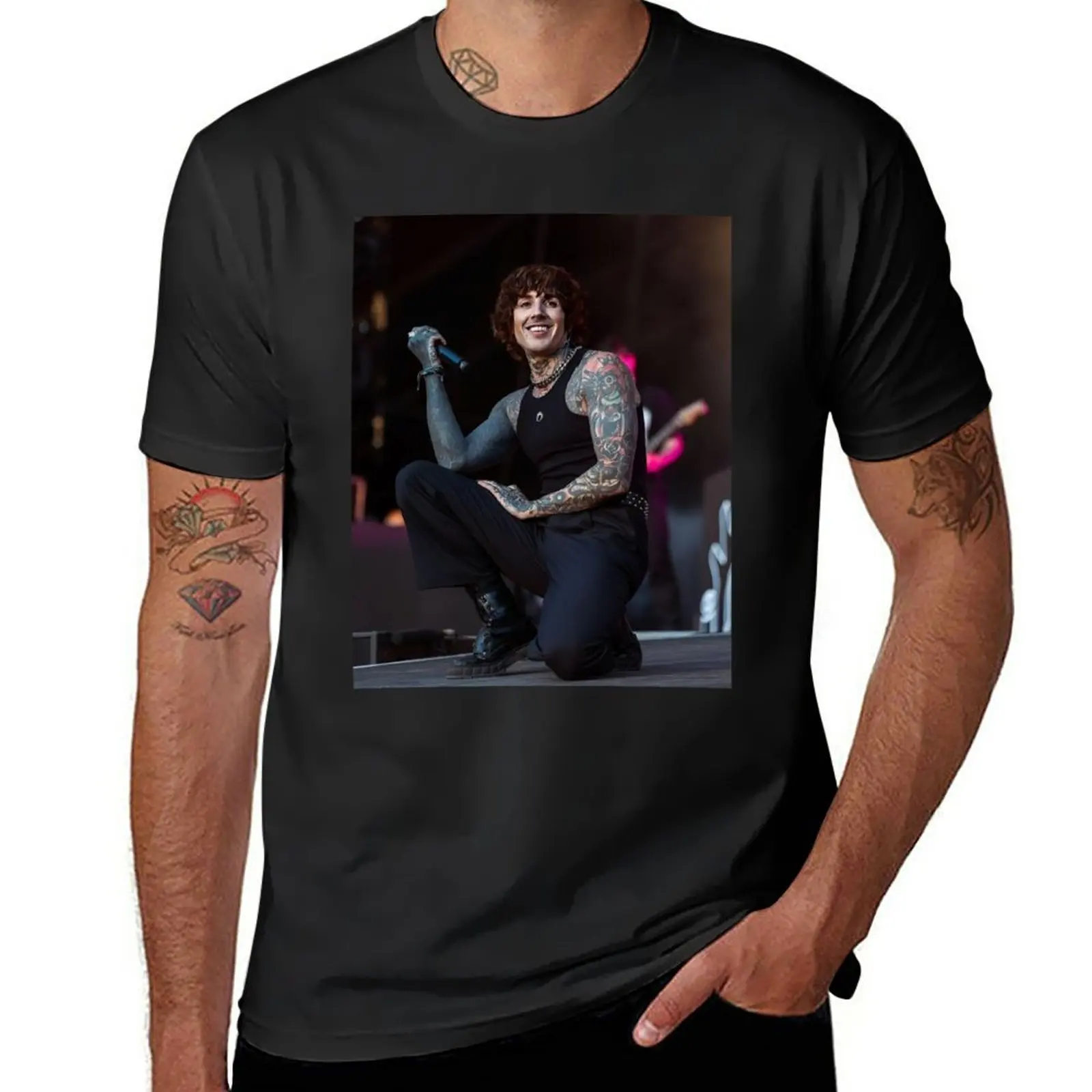 

New Smiling Oli Sykes T-Shirt funny t shirts boys white t shirts mens cotton t shirts