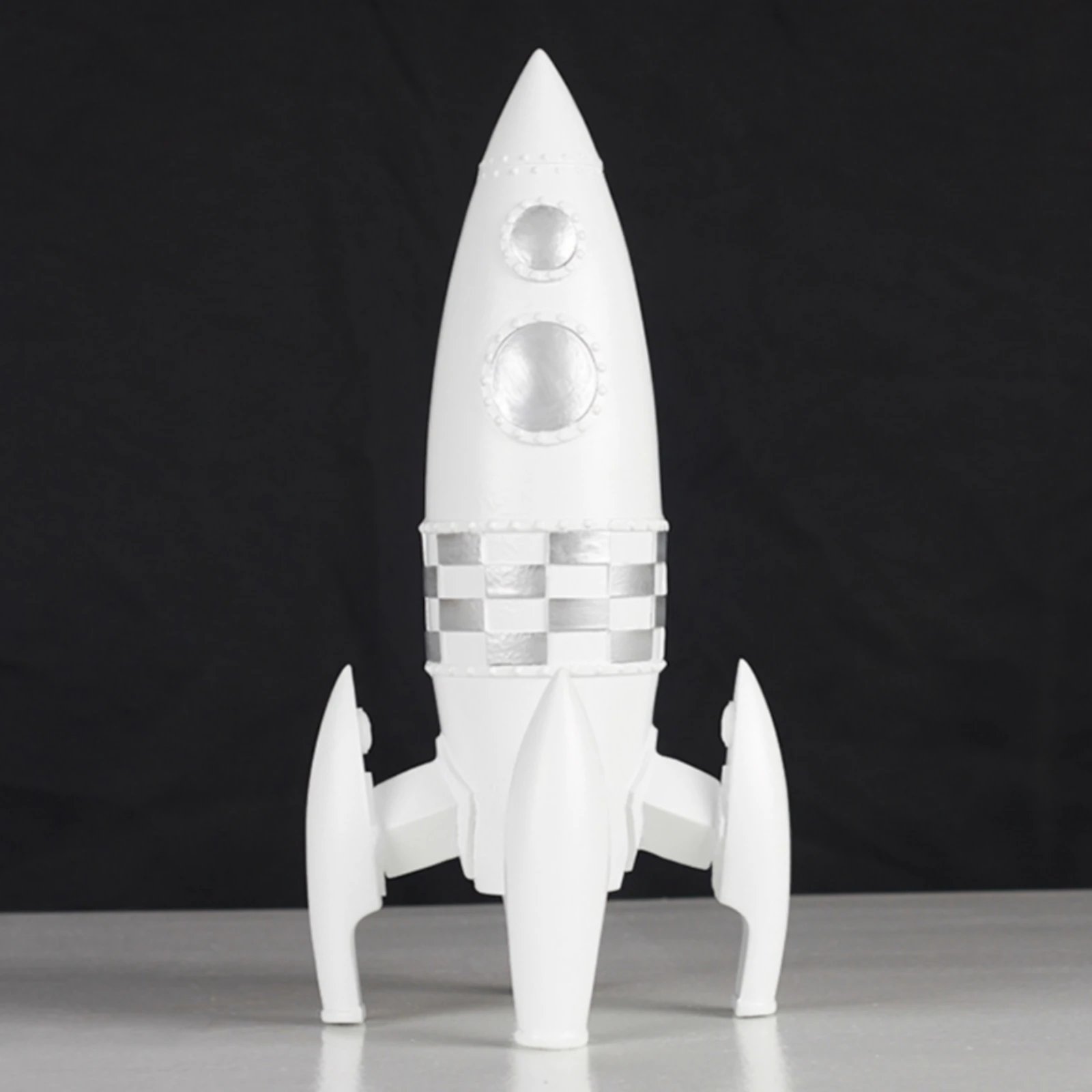 Spacecraft Figurine Space-Themed Spacecraft Sculpture Spacecraft Model Decorative Ornament Sculpted for Children, Desk