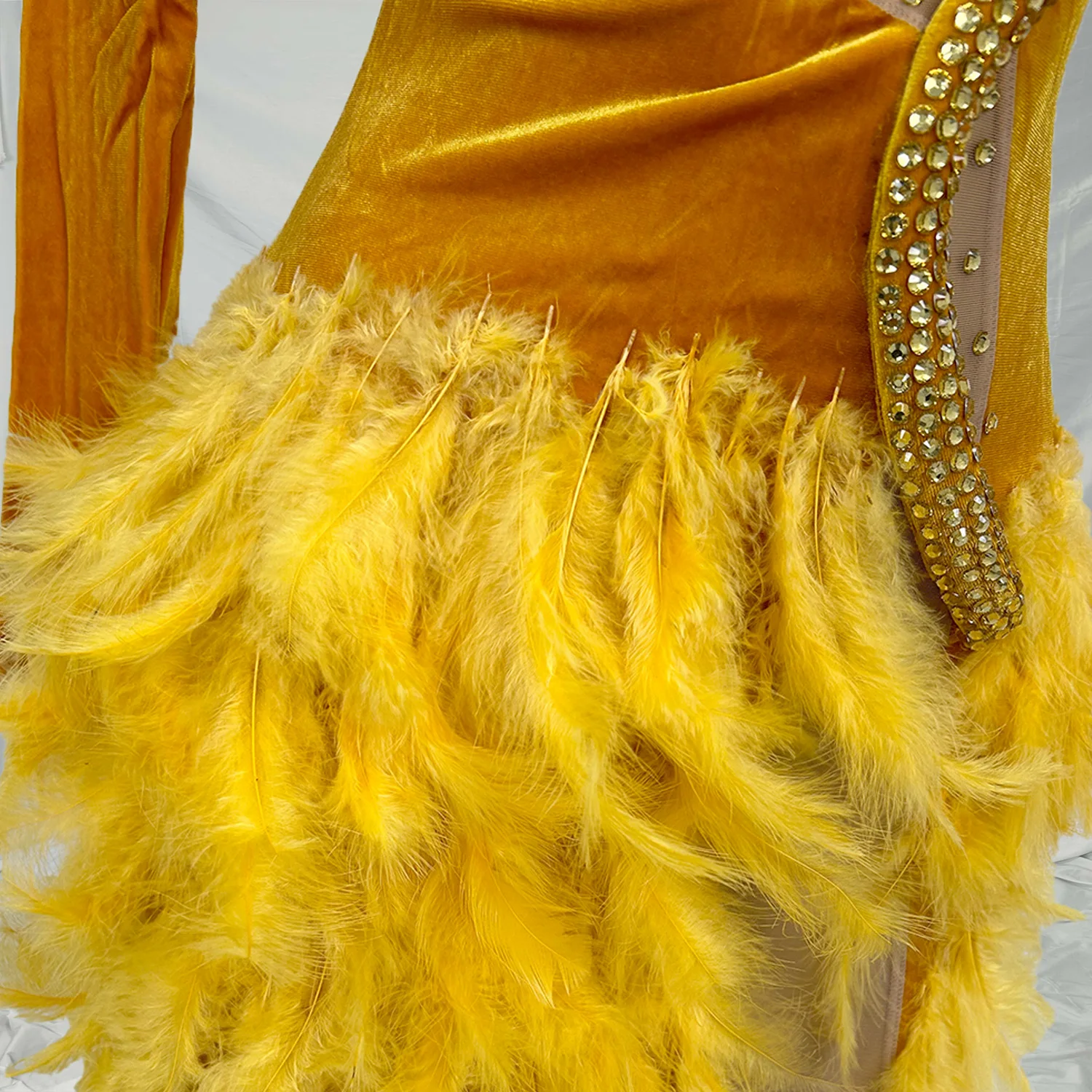 Unique Yellow Feather Elegant Dress for Women Celebrate Costume Evening Party Dress Blingbling Diamonds Birthday Gowns Shelifu