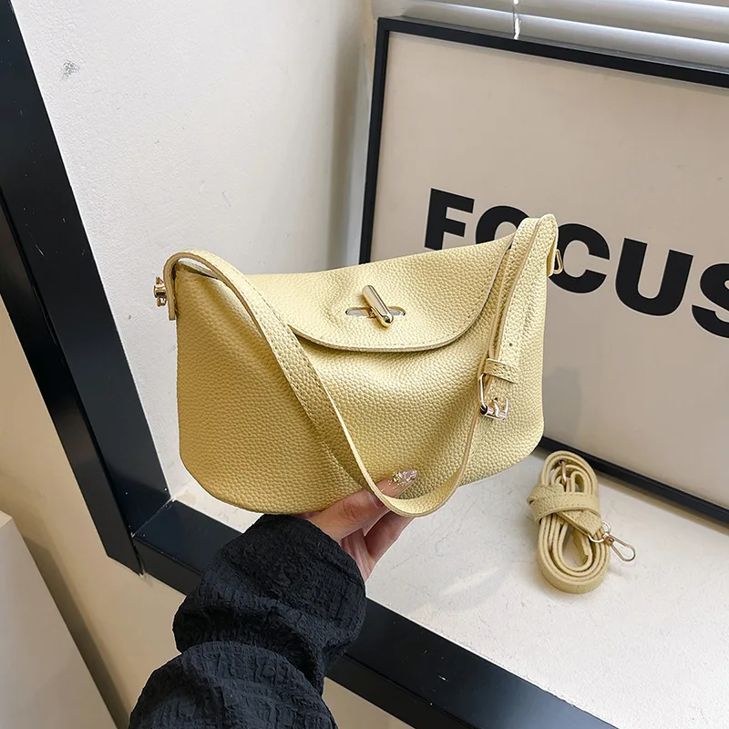 

2025 New Versatile Casual Retro Handbag, Women's Shoulder Crossbody Bags, Fashion Solid Color Suitable for Banquets and Parties