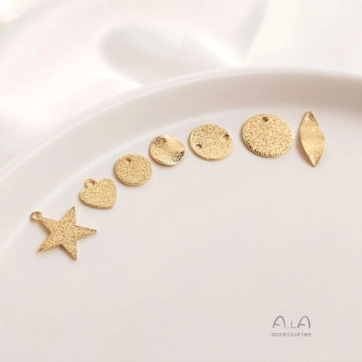 Brass 14K Gold Plated Anti-tarnish Matte Sand Finish Round Star Heart Leaf Charms DIY Earring Jewelry Findings