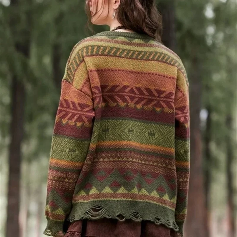 European and American Autumn and Winter New Loose Round Neck Geometric Pattern Perforated Knitted Long Sleeved Sweater