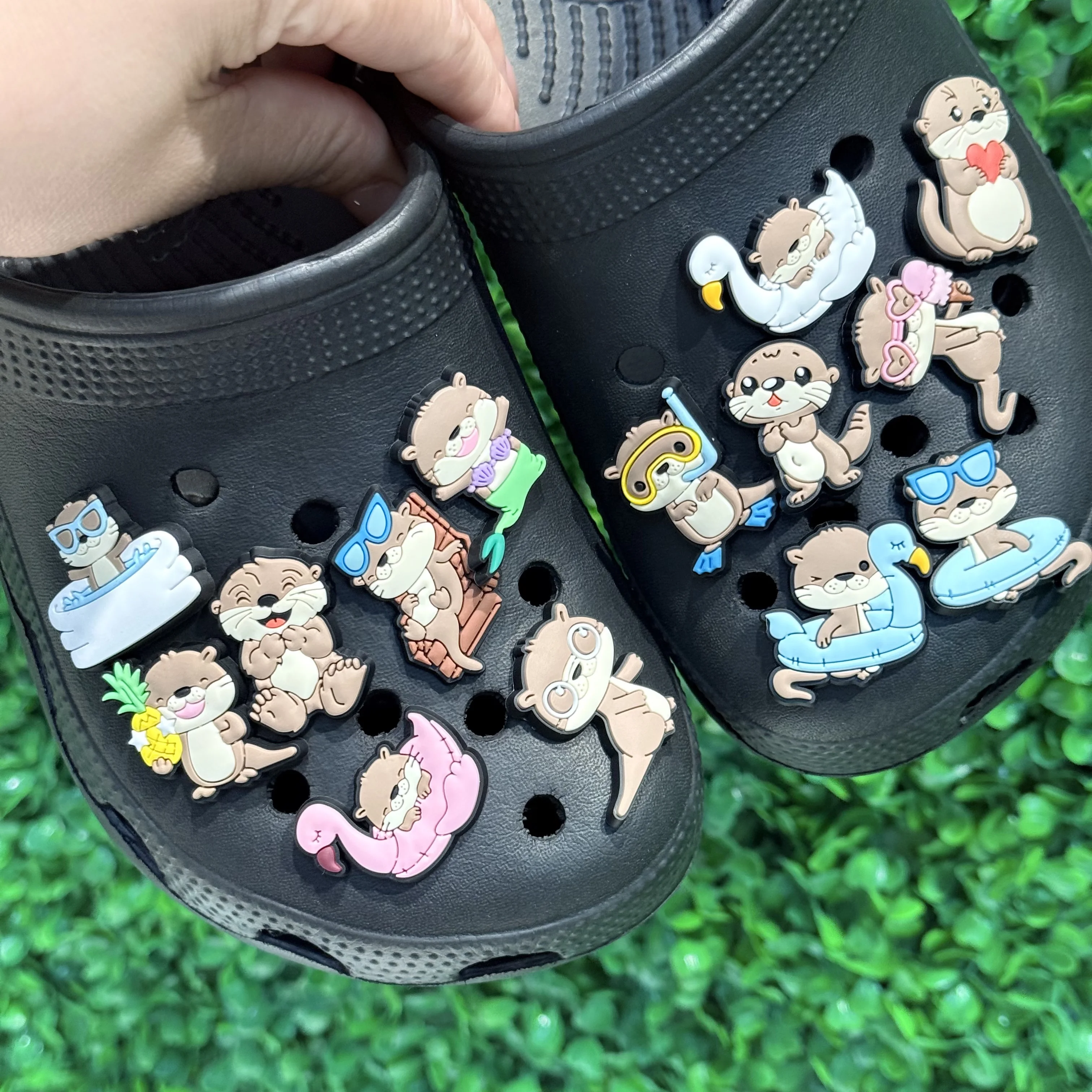 Wholesale 14-50Pcs Lovely Summer Holiday Otter PVC Shoe Charms Animal Clog Button Ornaments DIY Boys Girls Backpack