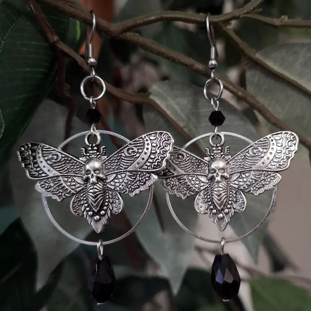 Gothic prata pingente brincos, crânio padrão, mariposa