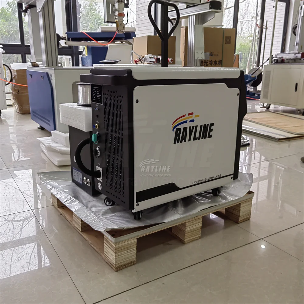 

Mini Fiber Laser Welding Machine Portable 1500/2000W Optic Air-cooled Laser Cleaning Machine For Steel Metal Stainless Aluminum