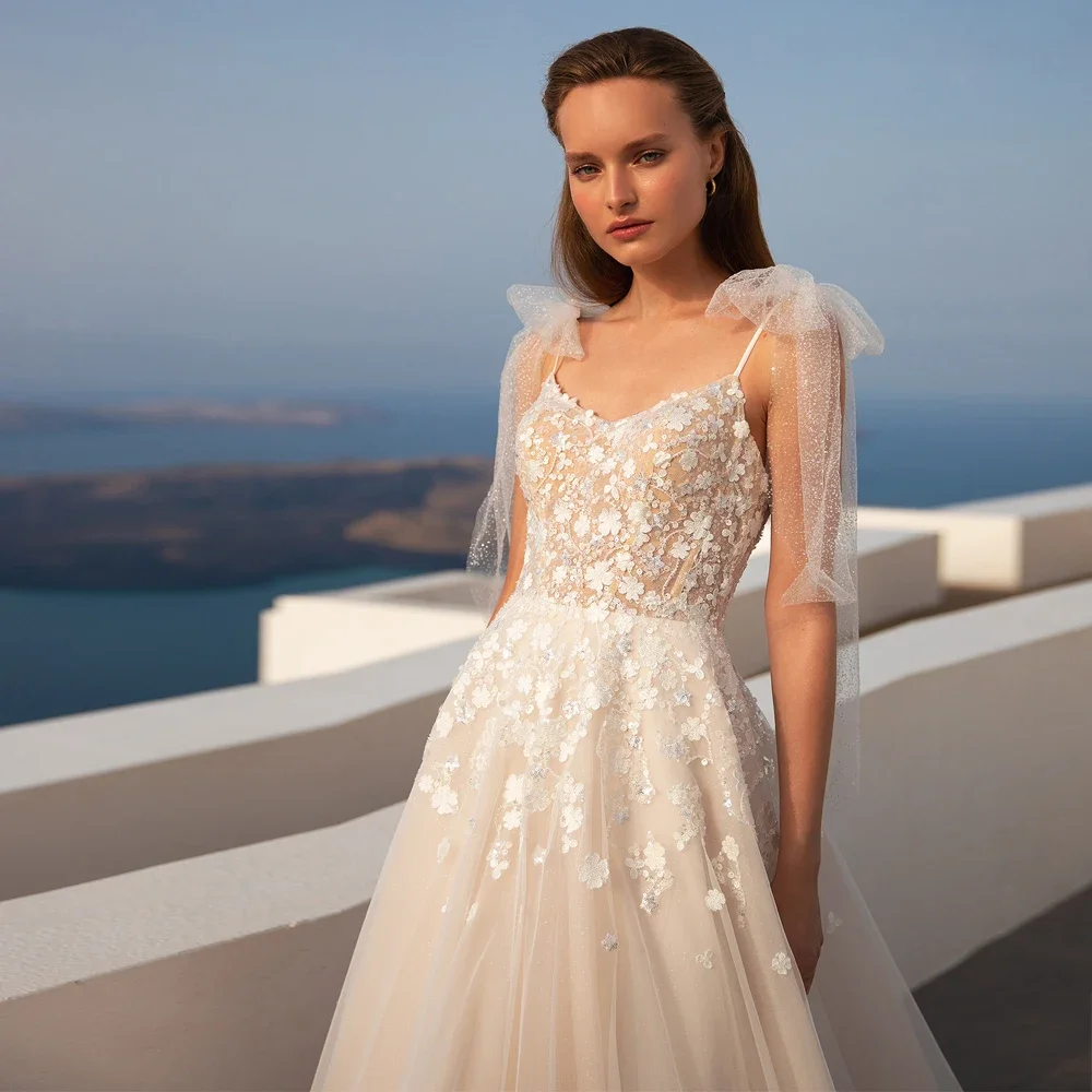 Sexy A-Line Wedding Dresses Spaghetti Strap Sweetheart Neck Bridal Growns Applique Floral Customized Illusion Vestidos De Novia