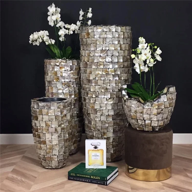 Meeresmuschel-Modell, Perlmutt-Großmuschel, Bodenvase aus Perlmutt