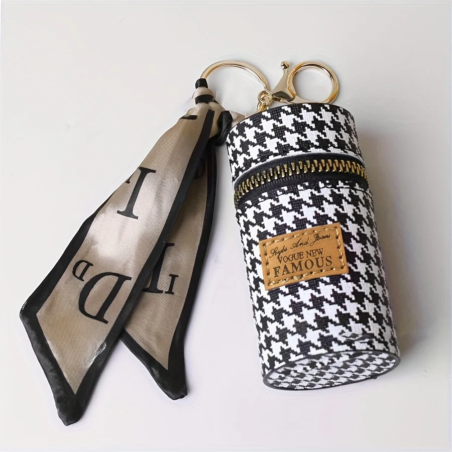 One Piece Mini Portable Lipstick Bag Keychain Cylinder Lip Balm Storage Bag Coin Purse