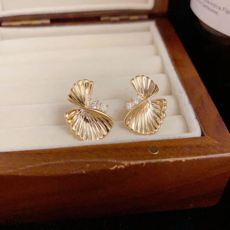 

Korean Style S925 Silver Twisted Knot Stud Earrings Women Minimalist Luxury Jewelry Fashion Unique Design Ear Cuffs Niche Gift