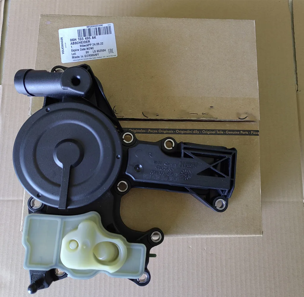 

Made In Germany Oil Separator PCV Valve With Gasket 06H103495AK Genuine Engine Oil Separator For Audi A4 A5 Q3 Q5 2.0T