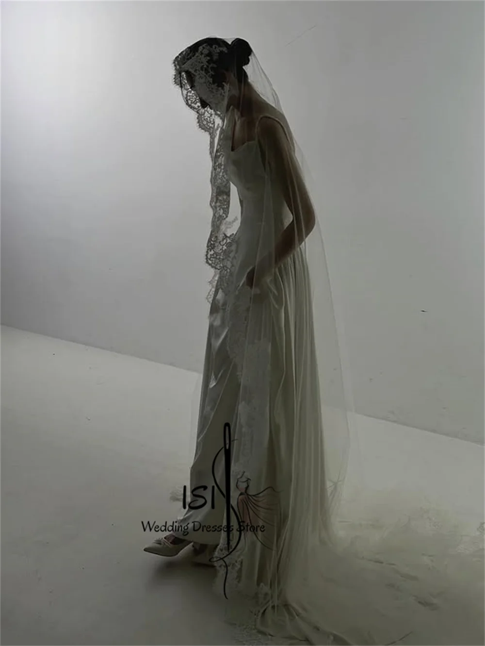ISI Elegantes Elfenbeinfarbenes Satin-Brautkleid mit Spaghettiträgern, Korea-Stil, für Fotoshootings, ärmellos, mit Schleppe, lange Brautkleider, individuell anpassbar 웨딩드레스