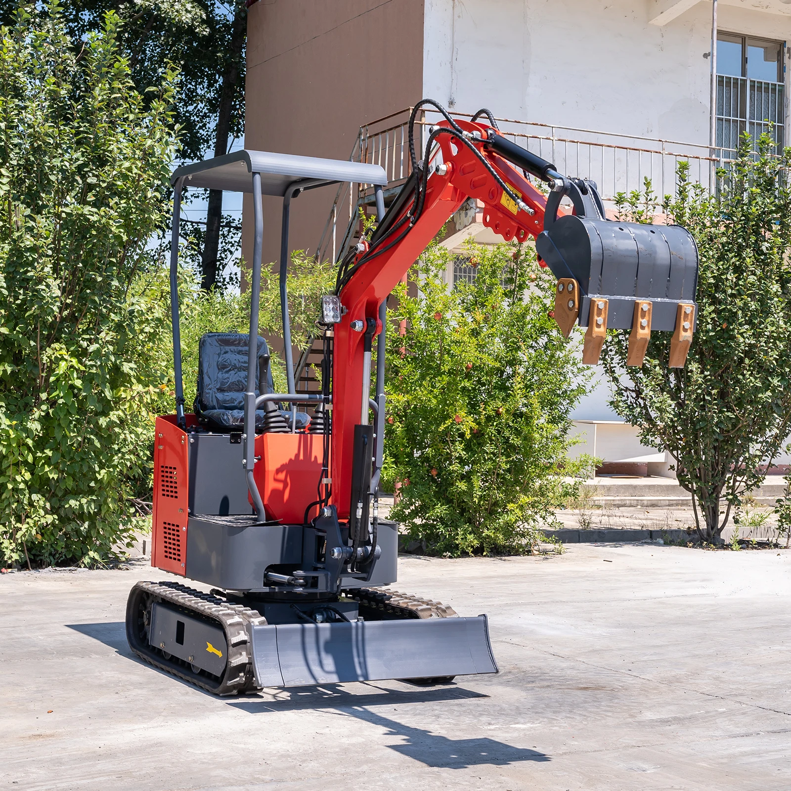 Mini Excavator 1 ton1.5 ton ที่กําหนดเองจัดส่งฟรี Multi - function Kubota เครื่องยนต์ Excavator ขนาดเล็ก Crawler รถขุดการเกษตร