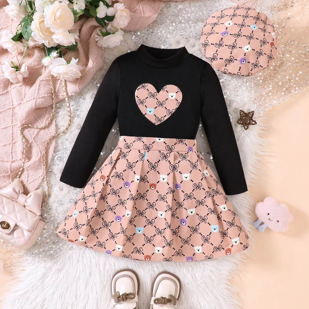 2024 Clothing Set Girls Long Sleeve O Neck Print Heart T-shirt Print Bear Pink Skirts 2 Pcs Sets Casual Girls Clothes Set 2-7T