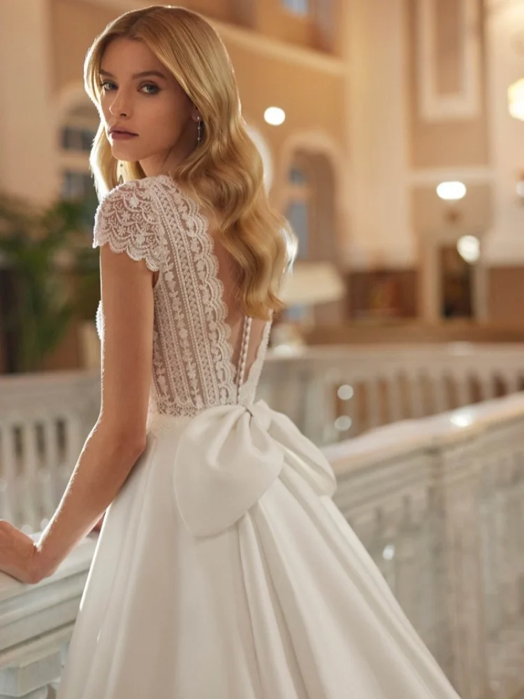 Robe de mariée princesse en Satin, élégante, col carré, dentelle, manches courtes, dos nu, grand nœud, robe de bal, personnalisation