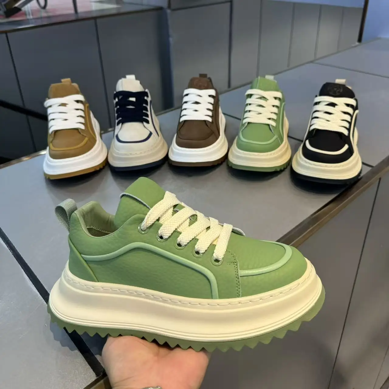 

Four Season Anti Slip Breathable Pu Leather Sneakers 2025 Autumn New Men Casual Shoes Fashionable Comfortable Light Man Footwear