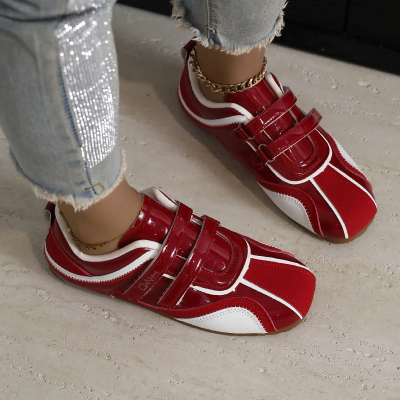 أحذية رياضية Viral 2025 Mary Janes للنساء، أحذية مسطحة بحزام فيلكرو أنيق، أحذية رياضية كاجوال من الجلد بنعل ناعم للفتيات #1