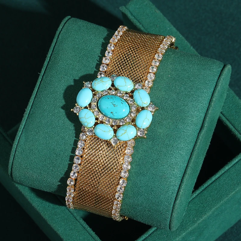 Vintage Oval Turquoise Charm Bracelets Woman Classic Bohemia Style Watch Stripe Gold Color Banquet High Brand Designer Jewelry