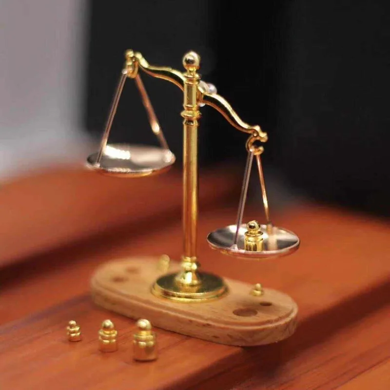 

Миниатюрные винтажные и ностальгические балансировочные весы-украшение для кукольного домика