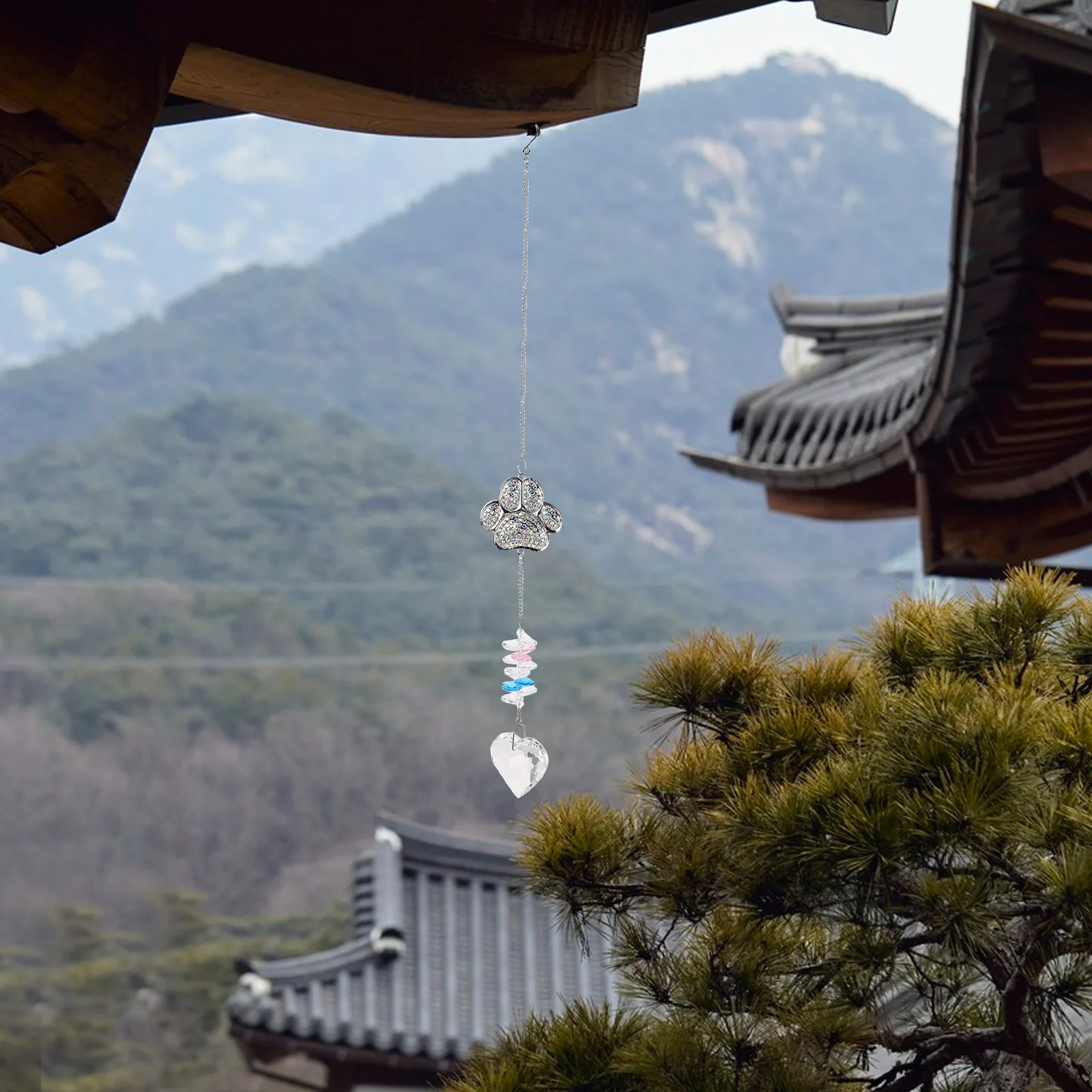 

Crystal Heart Wind Chime Outdoor Hanging Suncatcher Garden Patio Decor Small Windchimes for Relaxation Outdoor