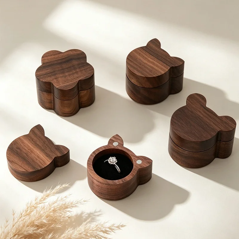 Walnut Wood Ring Box Magnetic Cute Bear Cat Flower Shape Ring Storage Box Single & Pair Ring Holder Wedding Jewelry Gift Box