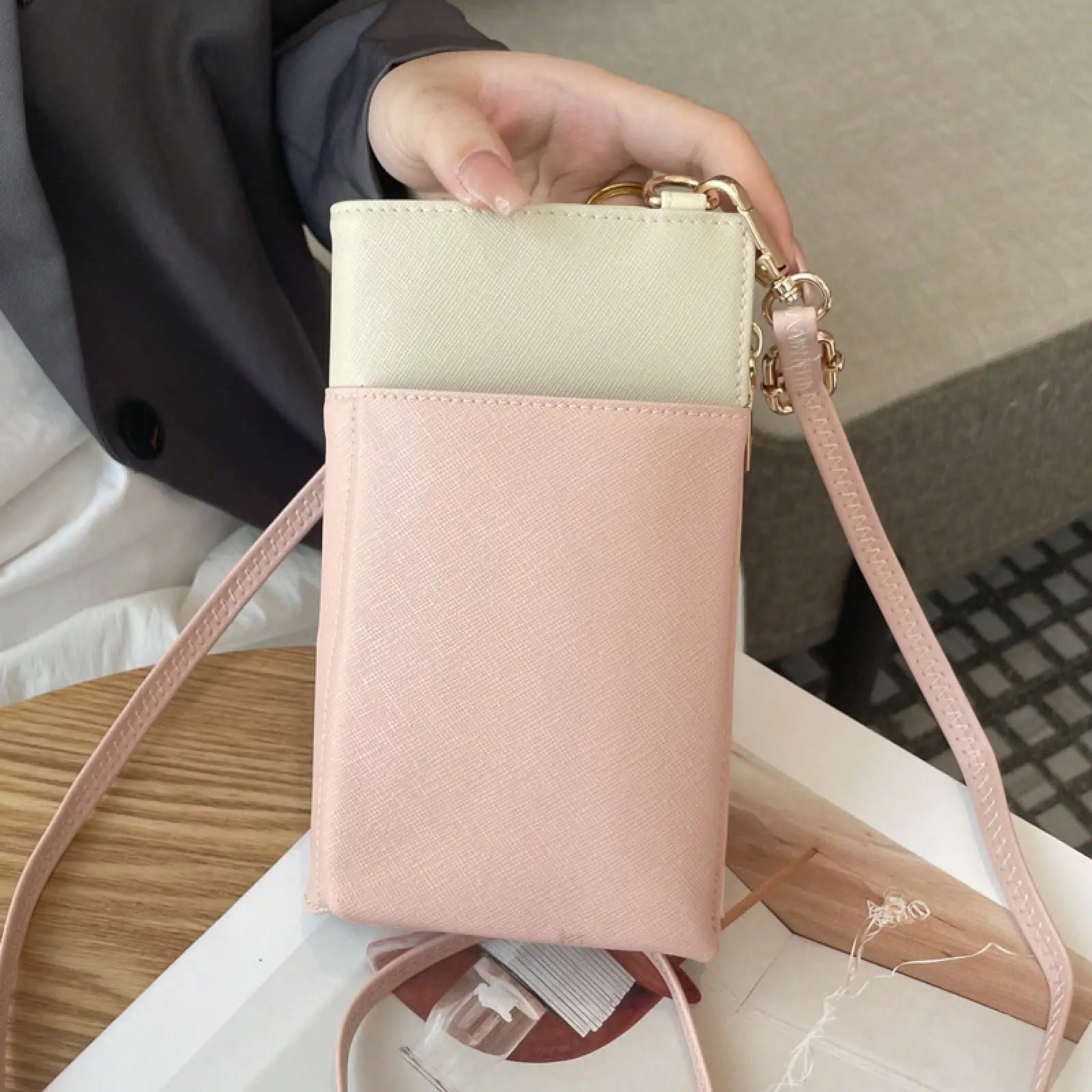 

1pc Exquisite Niche Design Zero Wallet Multifunctional Card Bag Certificate Bag Suitable For Gift Giving And Daily Travel