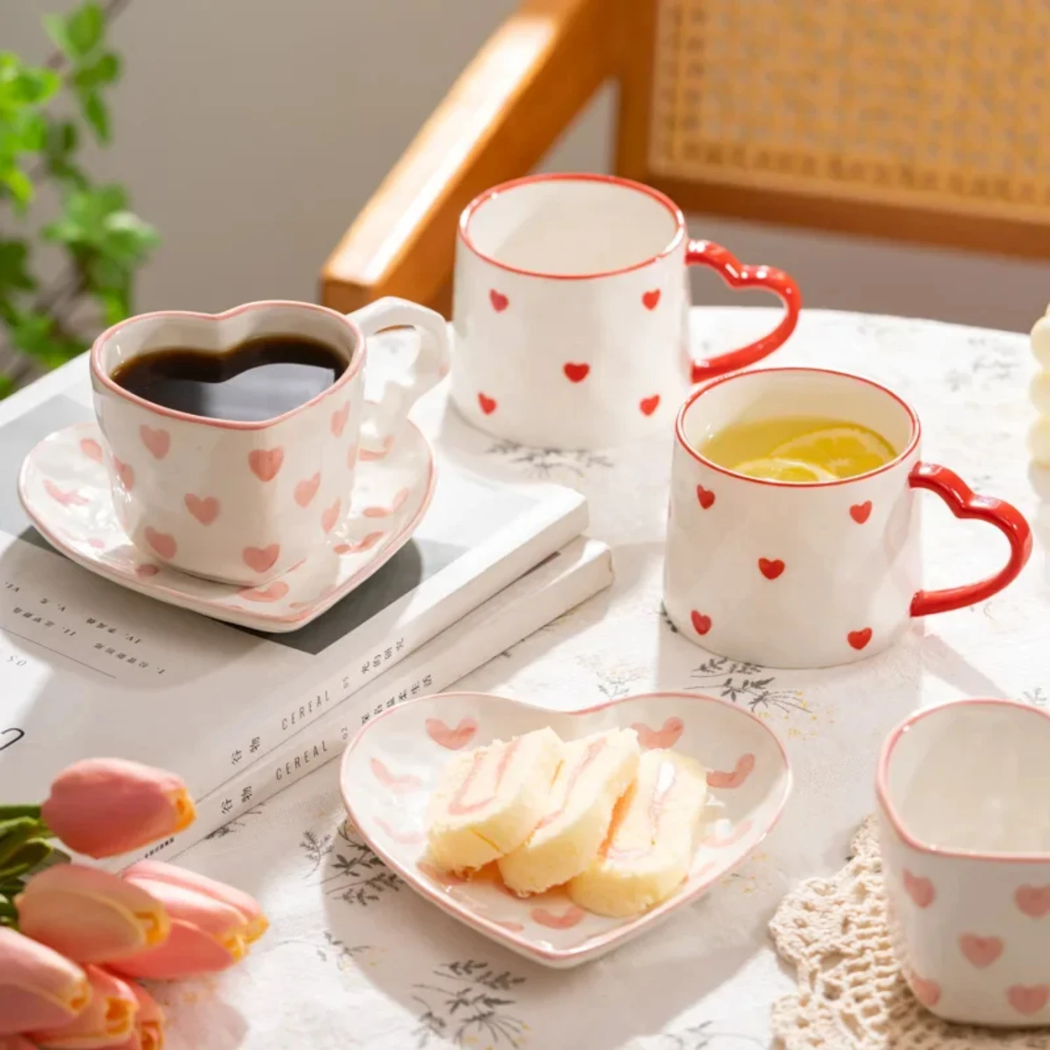 

Creative Hand Painted Cute Love Heart Ceramics Coffee Mug Tea Cup - INS Style Milk Cups for Office Tableware Gift