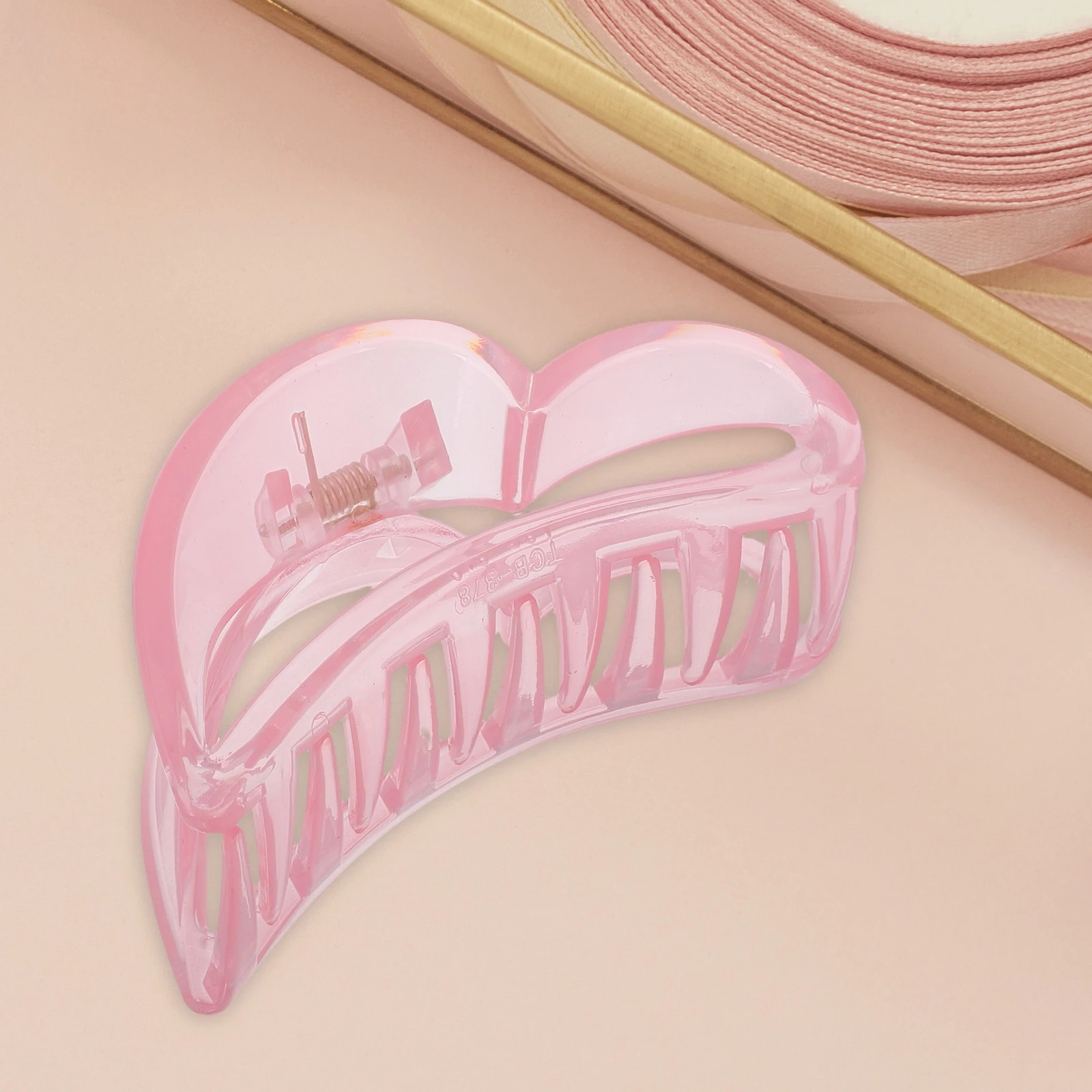

Heart Claw Clips Hair Accessories Unique Style Fashion Headbands Resin Lolita Holiday Women Hair Clip Elegant Design Durable