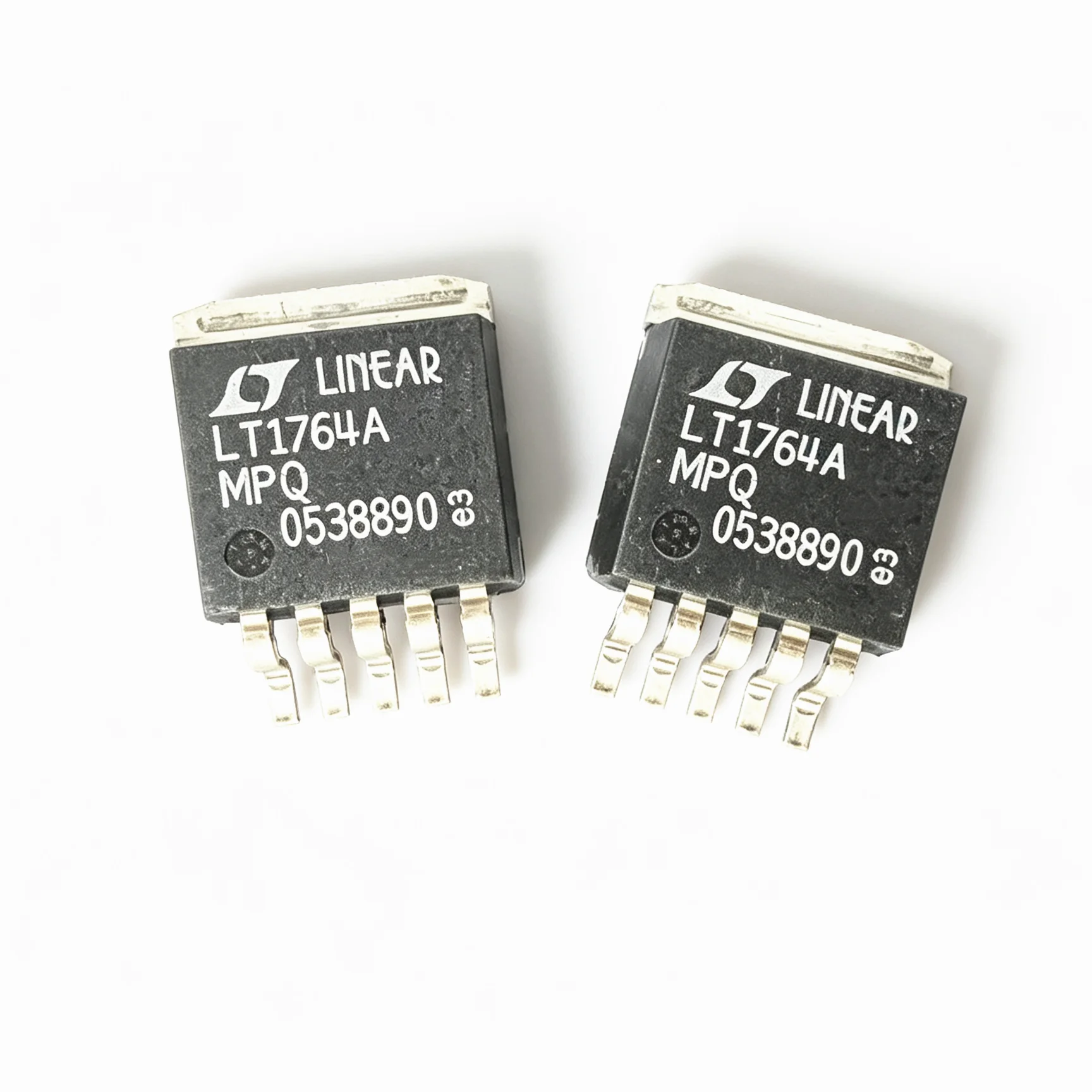 5pcs/Lot LT1764AMPQ#PBF TO-263-5 LT1764AMPQ Linear Regulator LDO 3A 20V -55℃~+125℃