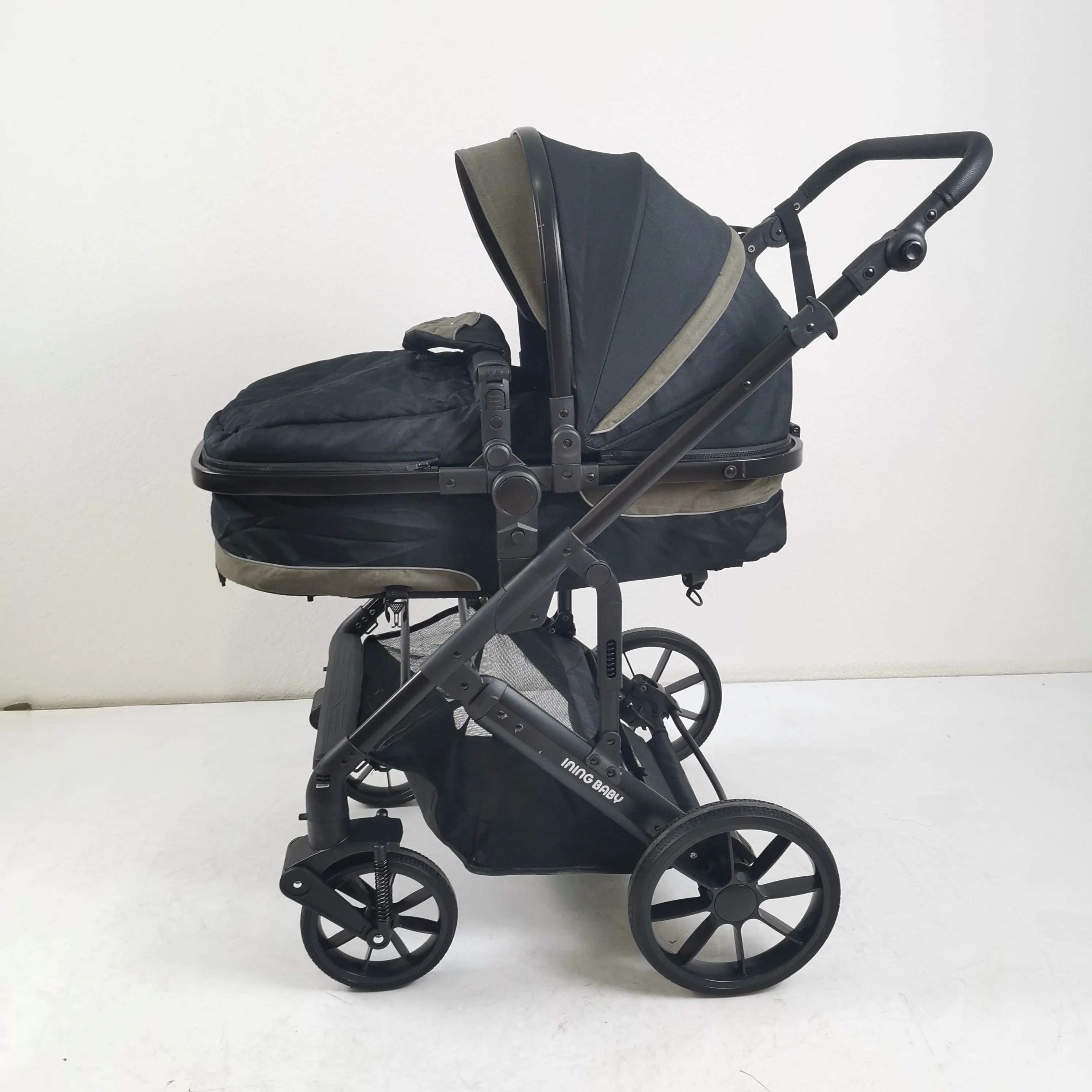 Multi Functional Baby Stroller Lightweight Foldable, Sit and Lie, Reversible Baby Seats with Shock-Absorbent, Essential for Newborn Outings