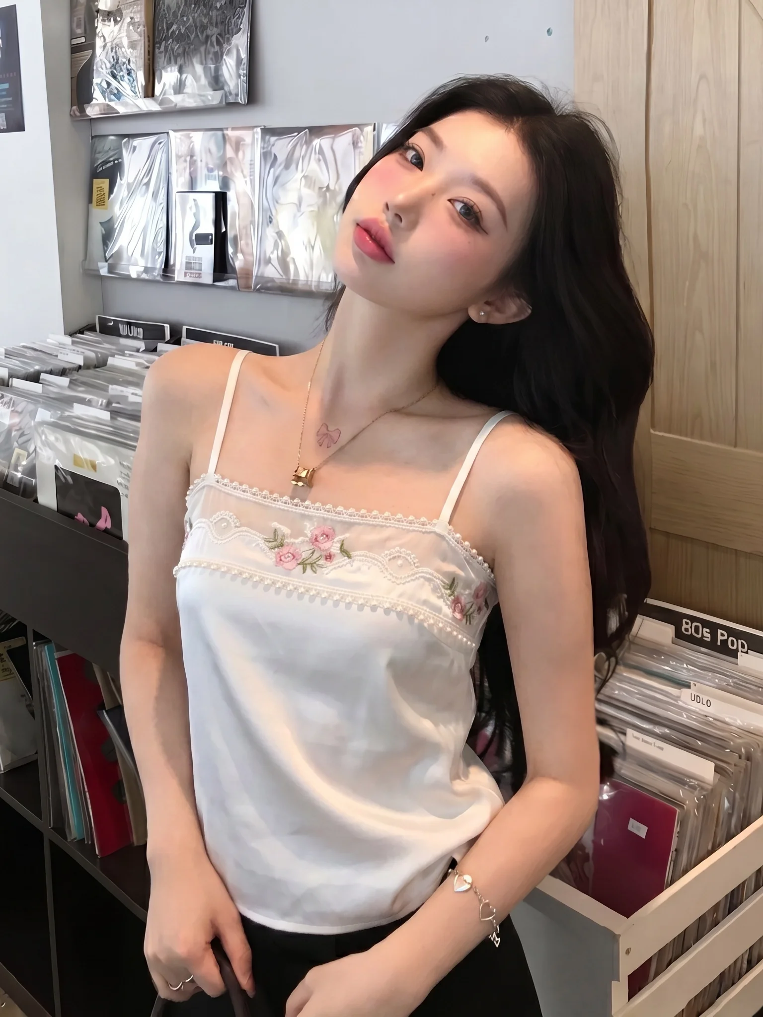 Summer Fashion Rose Embroidery Strap Women's Slim Fit Lace Trim Sleeveless Top Silk Material Square Collar Short Length