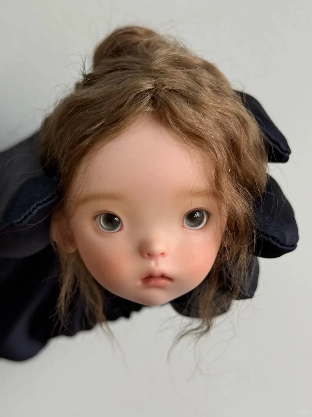 

SD BJD Big Head 1/6 Doll doudou Girl Animation High Quality Resin Makeup Toy Gift, only includes a head