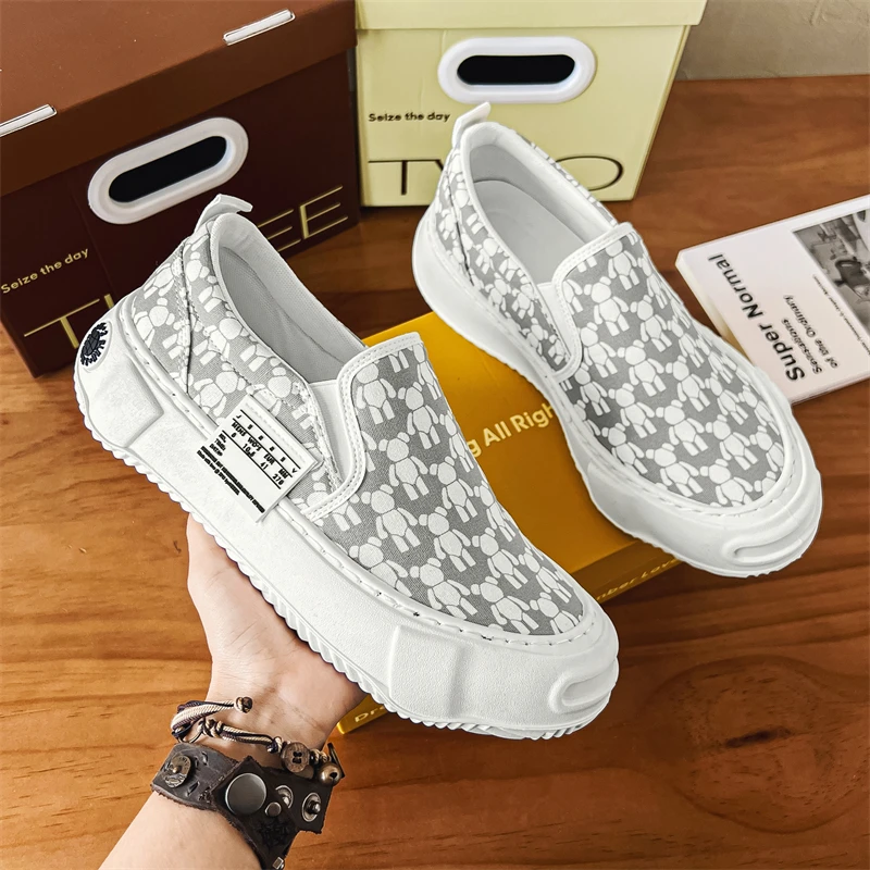 Men’s Summer New Breathable Canvas Shoes Fashion Casual Flat Shoes