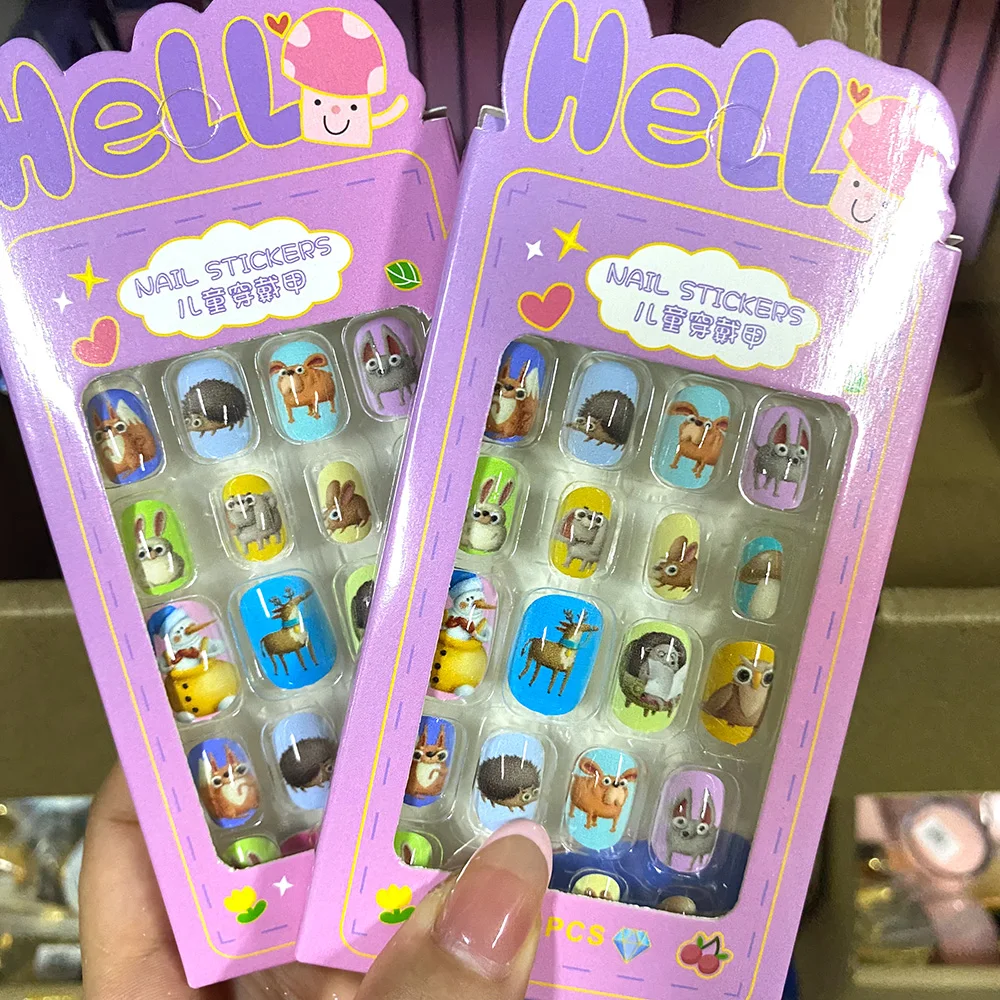 24Pcs/Box Christmas Children False Nails Tips Kids Candy Cartoon Press on Nails Kawaii Colorful Cat/Butterfly/Flowers Fake Nails