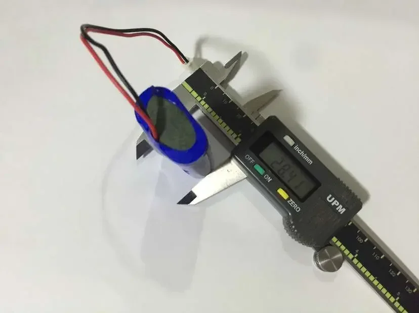 원래 정통 14650 리튬 배터리 충전식 배터리 1500MAH 7.4V 손전등 손전등 플러그 포함