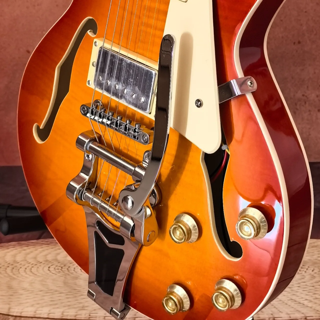 Vintage Sunburst Electric Guitar, Semi-Hollow with F-Holes, Flame Maple Top, Tremolo Bridge
