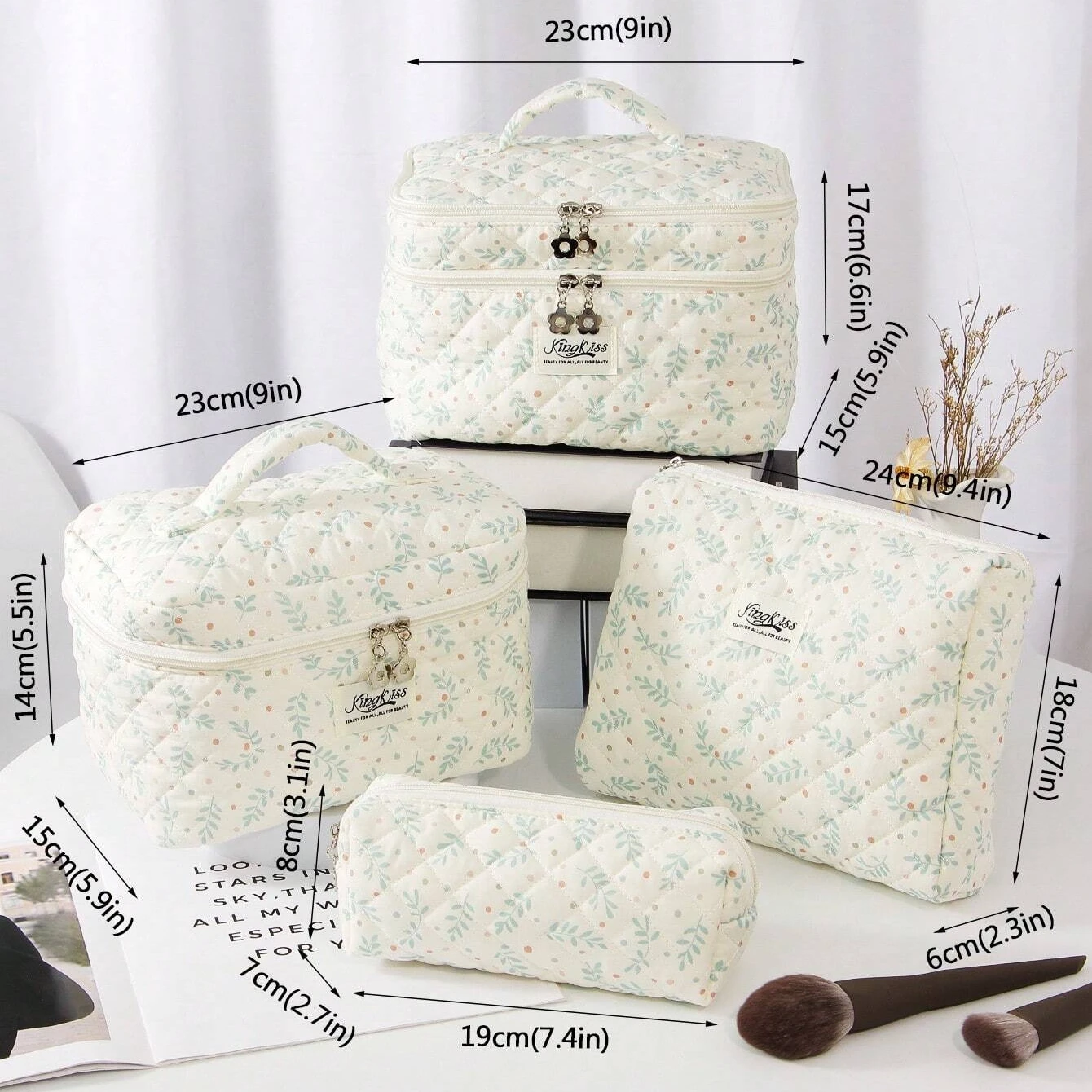 Large Capacity Handheld Floral Cosmetic Bag Casual Lady Portable Stitched Flower Ins Travel Bag For Organizing Make-Up