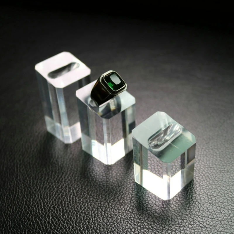 C1FC Pack of 3 Practical Clear Acrylic Ring Holders for Elegant Jewelry Presentation