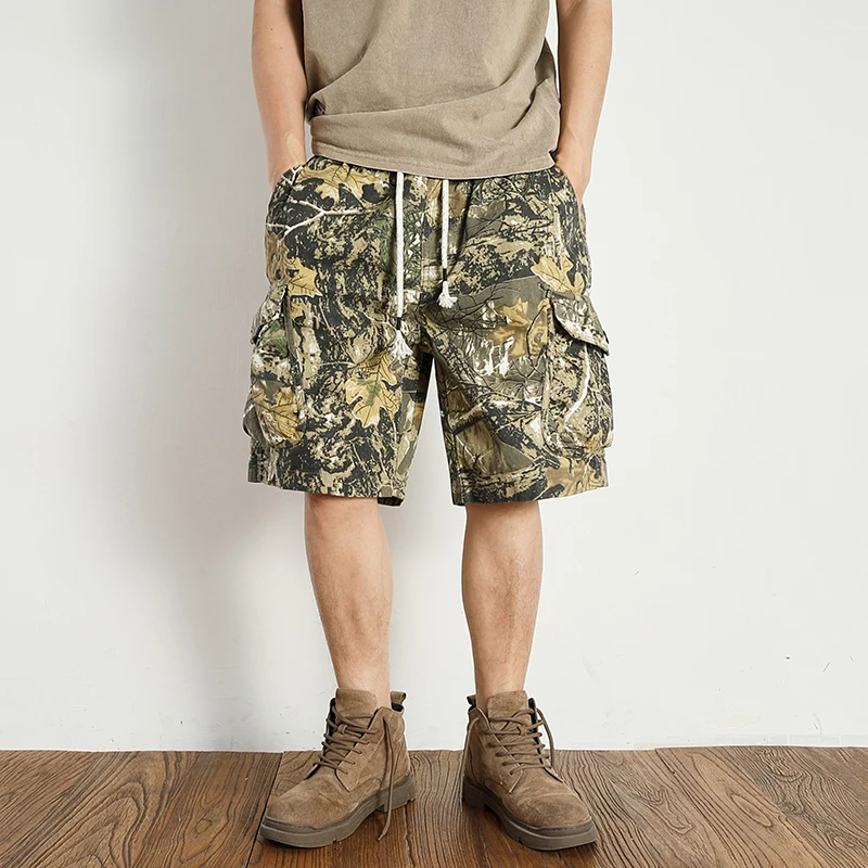 Vintage de spot camouflage cargo shorts men\'s loose straight leg summer new multi-pocket quarter pants casual pants trend