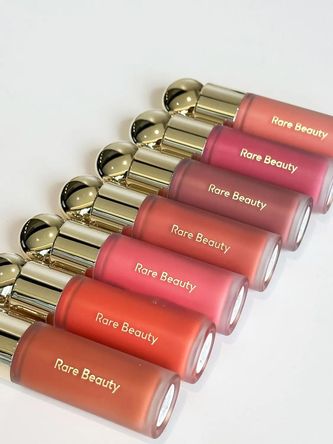 บลัชออน 3-in-1 Rare Beauty สำหรับแก้ม ตา ปาก เนื้อเนียนนุ่ม ติดทนนาน ใช้ได้หลายแบบ ขนาด 7.5 มล.