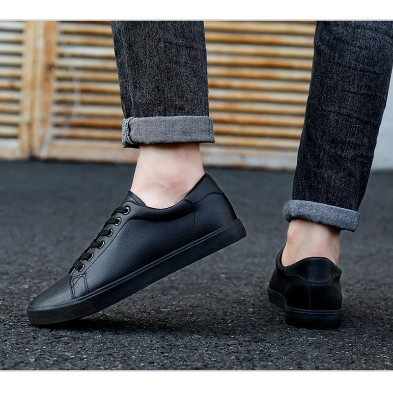 Spring Autumn Flat Mens Casual Shoes Pure Black Fashion Male Footwear Cool Young Man Street Style Soft Comfortable D038