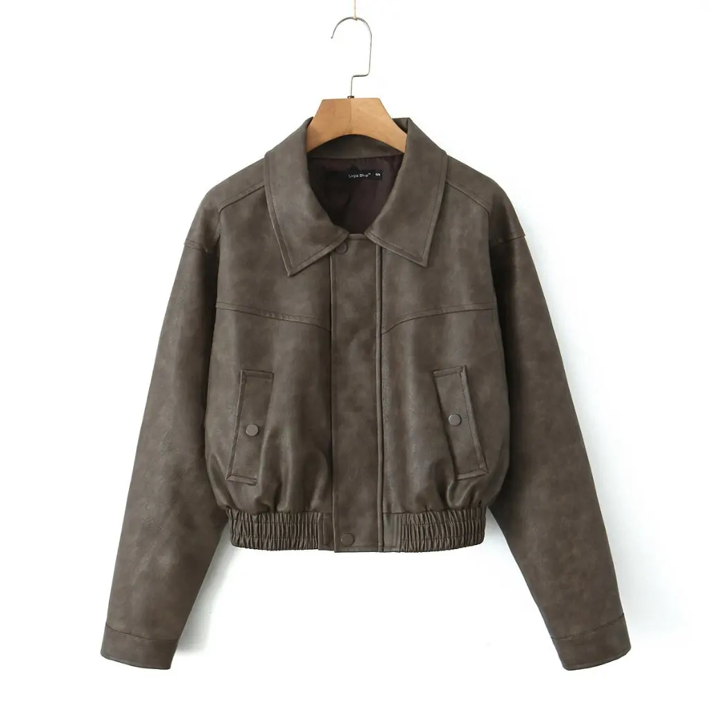 เสื้อโค้ทหนังสีน้ำตาลเข้มสไตล์อเมริกันสำหรับผู้หญิง ทรงหลวม สั้น ใส่สบาย เหมาะสำหรับฤดูใบไม้ร่วง