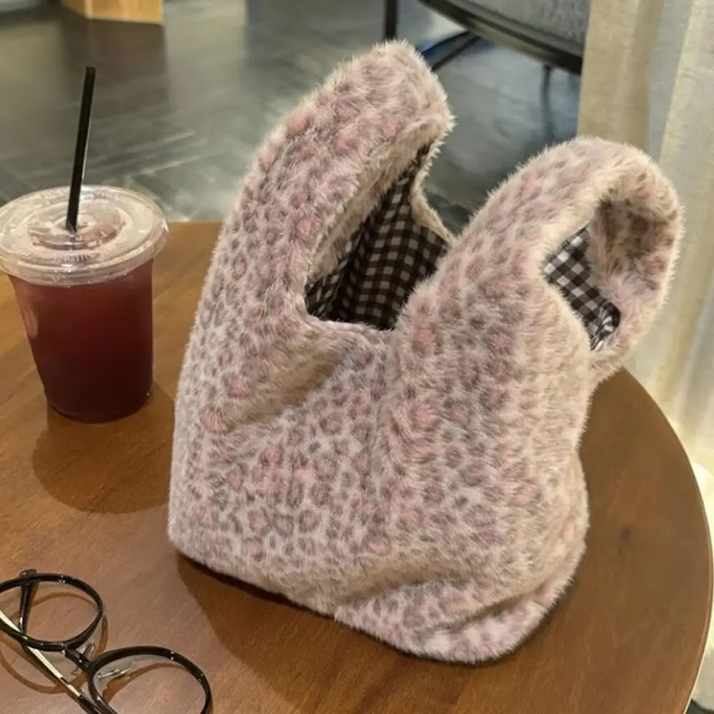 حقيبة يد نسائية جديدة بطباعة الفهد ذات سعة كبيرة حقيبة معصم صغيرة باللون الوردي حقائب حمل محمولة للعمل اليومي