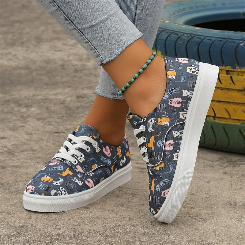 Graffiti Cartoon Low Canvas Sneakers scarpe donna estate 2023 nuovi studenti coreani Ins piccole scarpe bianche Wild Tide