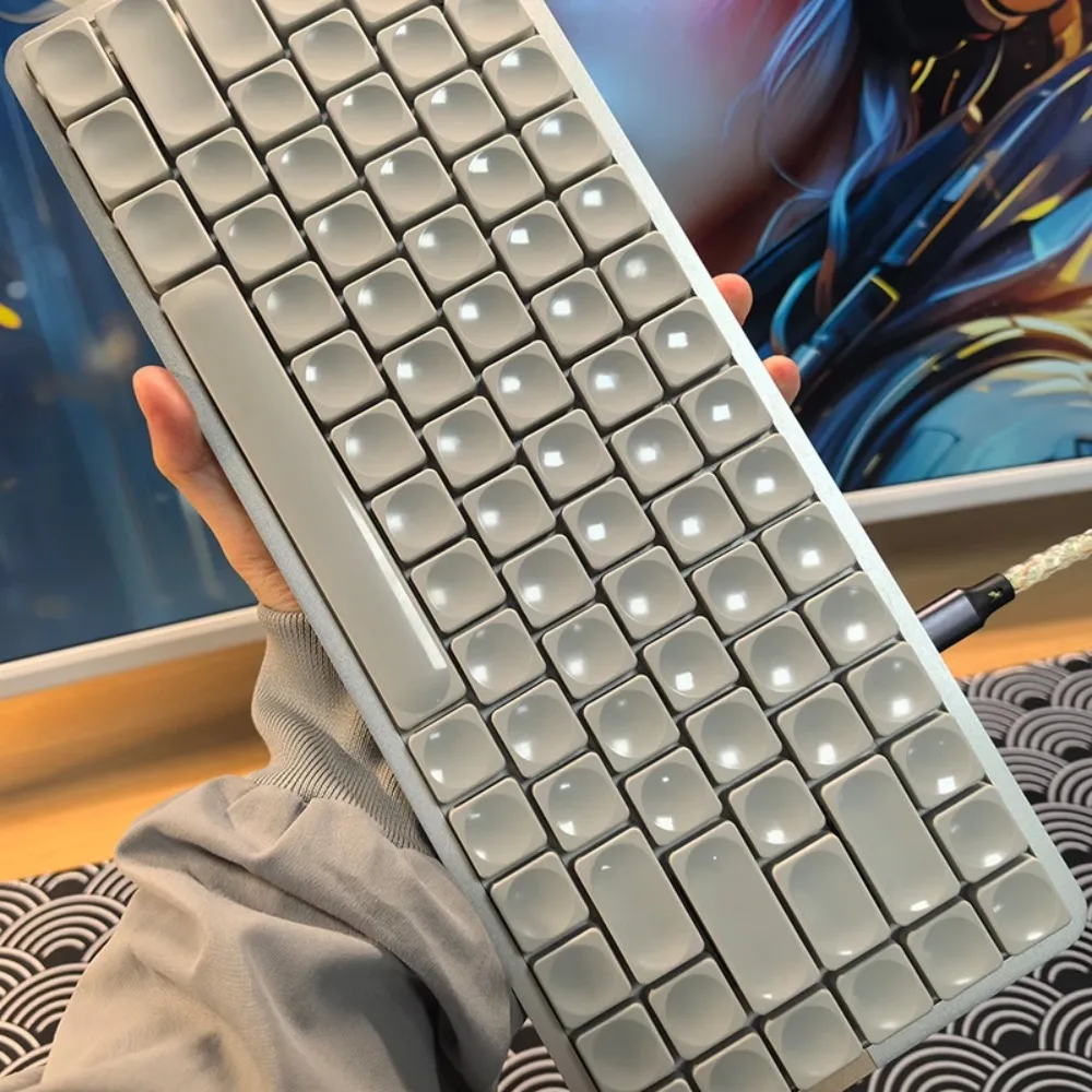 Low Profile Gray Ke…