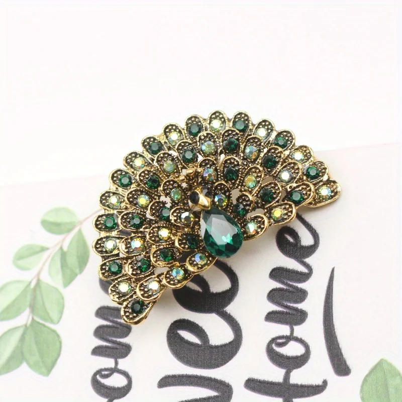 Fashion Vintage Corsage Accessory Full of Rhinestone Peacock Open Screen Brooch Creative Personality Flash Animal Pin