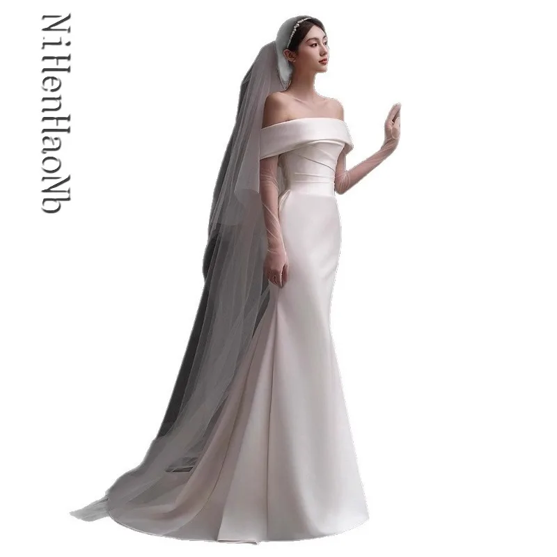 الفرنسية كلمة واحدة الكتف فستان الزفاف الخفيف العروس ذيل السمكة فستان فاخر الراقية مزاجه الساتان ترحيب